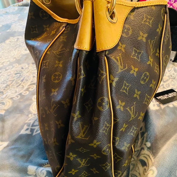 Louis Vuitton, Monogram Gallieria GM - Picture 11 of 16